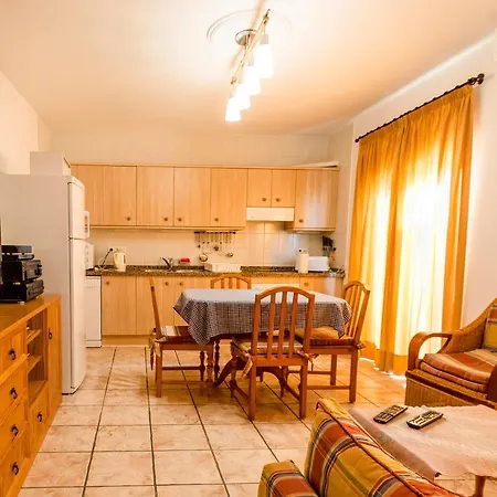 Casa Charlotte דירה נרחה